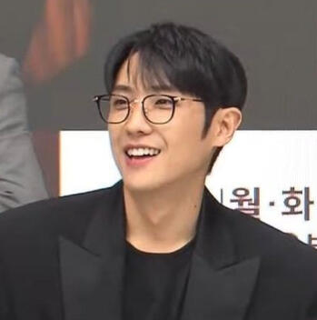 Ahmad Junaedi - Lee Joon